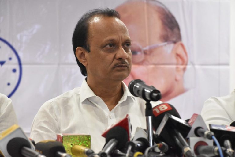 Ajit Pawar : अजित पवारांच्या हस्ते कार्तिकी महापुजेला वारक-यांचा विरोध