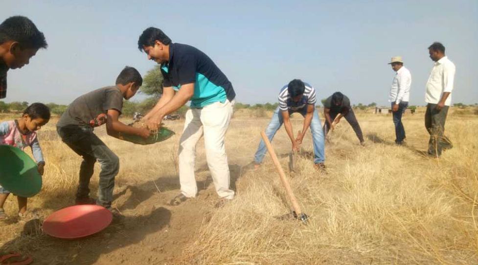 अजितदादांच्या कार्यालयात बारामतीच्या अधिकाऱ्याची नियुक्ती