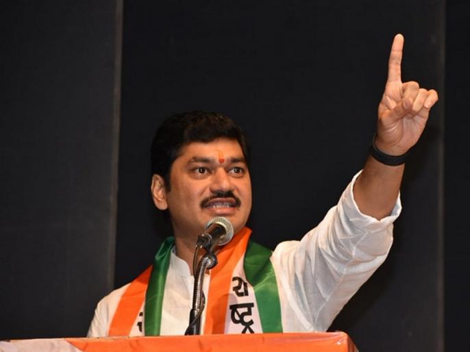 Where is the protesters who agitated against Dhananjay Munde