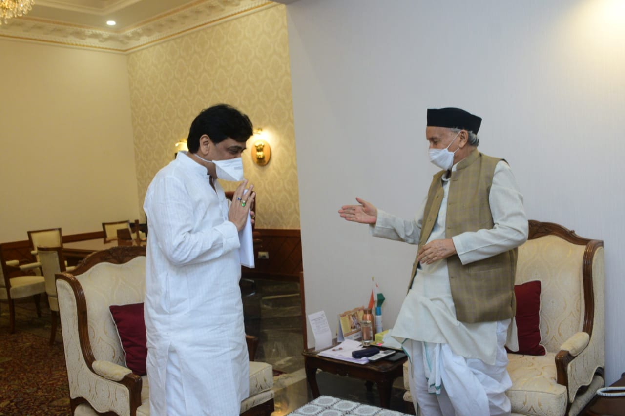 Ashok Chavan met governor