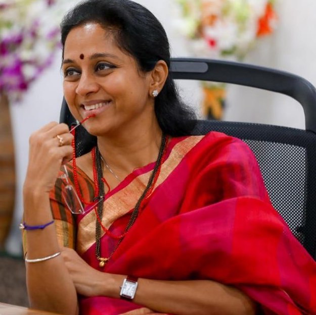 Supriya Sule helps pregnant woman to move to Pune due to low oxygen level