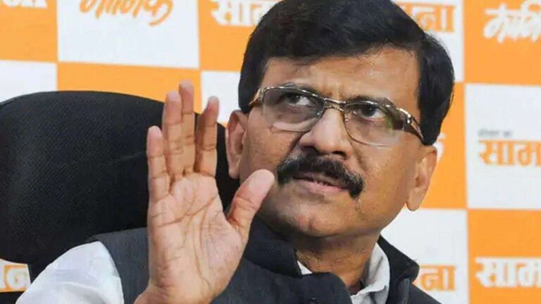 The Mahavikas Aghadi does not do politics in crisis; Sanjay Raut's BJP tola