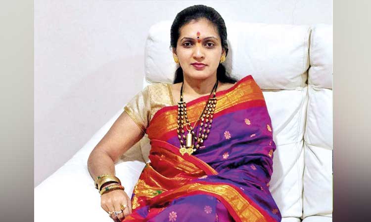 MNS: Leader Rupali Patil says goodbye to the party