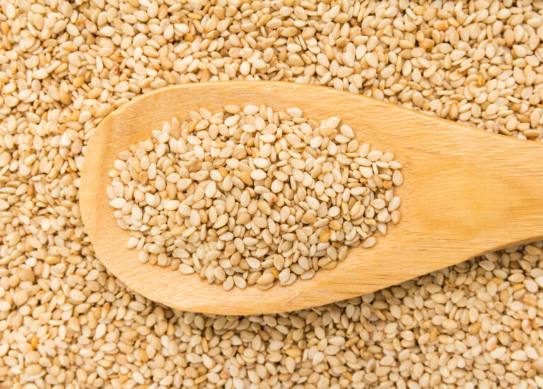 Sesame seeds eating Health benefits in winter