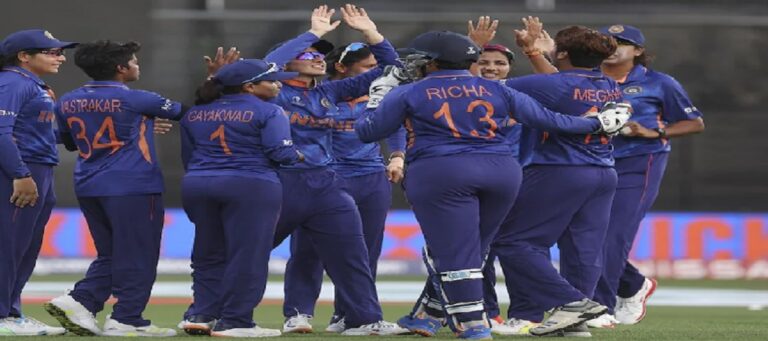 भारताने महिला विश्वचषकात मारली बाजी ; ३०० पेक्षा अधिक धावा करणारा जगातील सहावा संघ