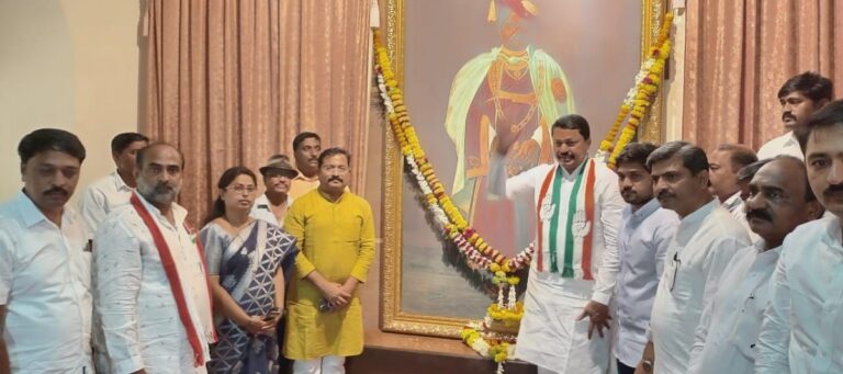 Rajarshi Chhatrapati Shahu Maharaj Monument : Patole