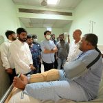 Aditya Thackeray visited Prasad Sawant at the hospital