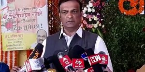MP-Bhavna-Gawli's-ex-husband-joins-Shiv-Sena