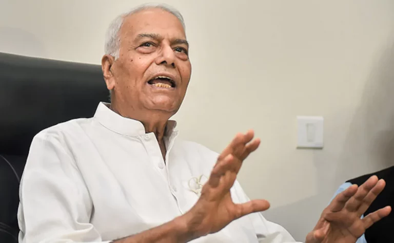 Yashwant Sinha criticized Sonia Gandhi's inquiry