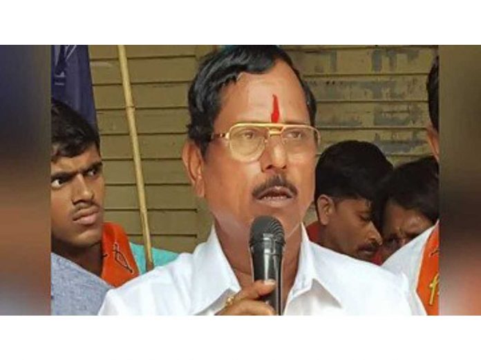 Former Shiv Sena MLA Ashok Patil joins Shinde group