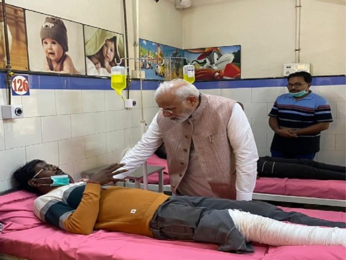 Prime Minister visited the injured in Morbi disaster