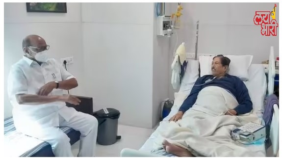 NCP Chief Sharad Pawar meets Pune BJP MP Girish Bapat in Deenanath Mangeshkar Hospital