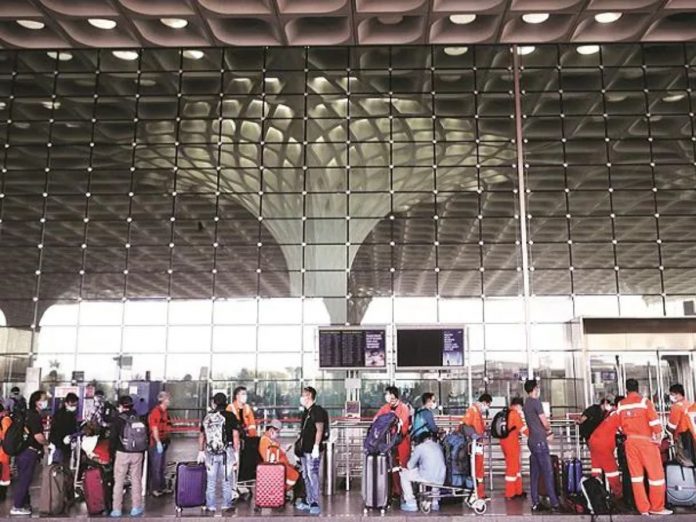 mumbai-airport-records-1-5-lac-travellers-in-single-day