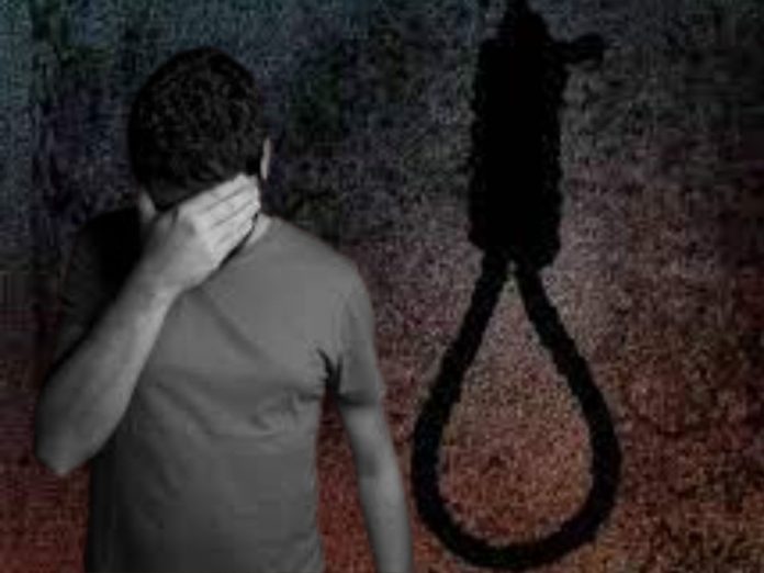 Suicide of three coaching class students