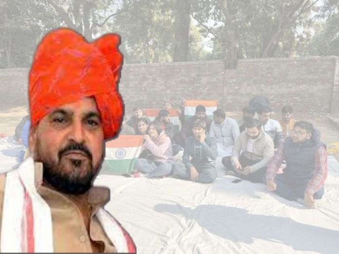 Brijbhushan Sharan Singh accused of sexual abuse; Wrestlers protest on Jantar-Mantar