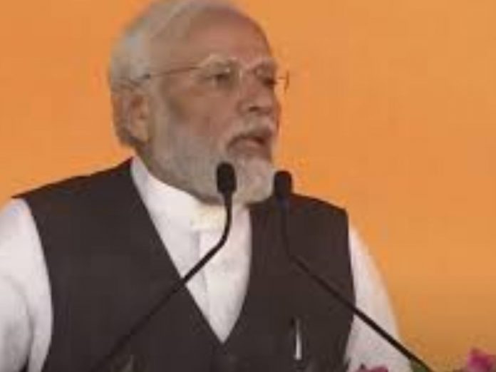 Prime Minister Modi criticized the previous government from the Rally in Mumbai