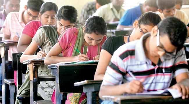cbse-osmanabad-police-will-case-parents-teachers-who-help-students-to-copy-in-board-exams