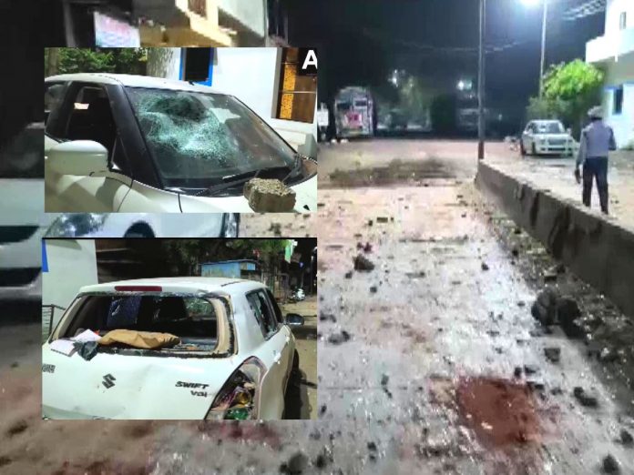 Jalgaon Clash between two groups due to a religious procession with a DJ in front of the mosque