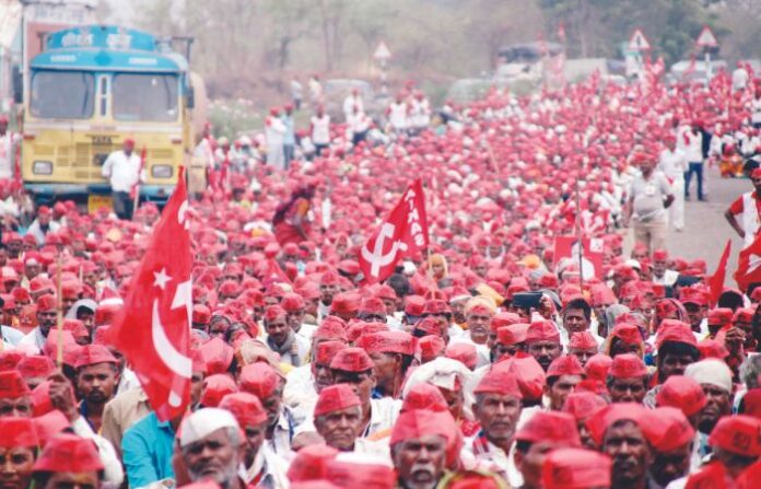 all-india-kisan-sabha-morcha-red-storm-recedes-after-five-days