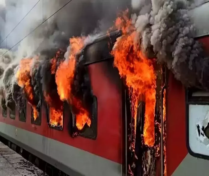 Kozhikode train coach set on fire over seat reservation dispute