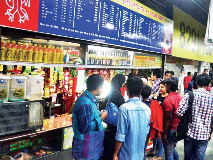 Chhatrapati sambhaji nagar railway Station canteen serving bad Food