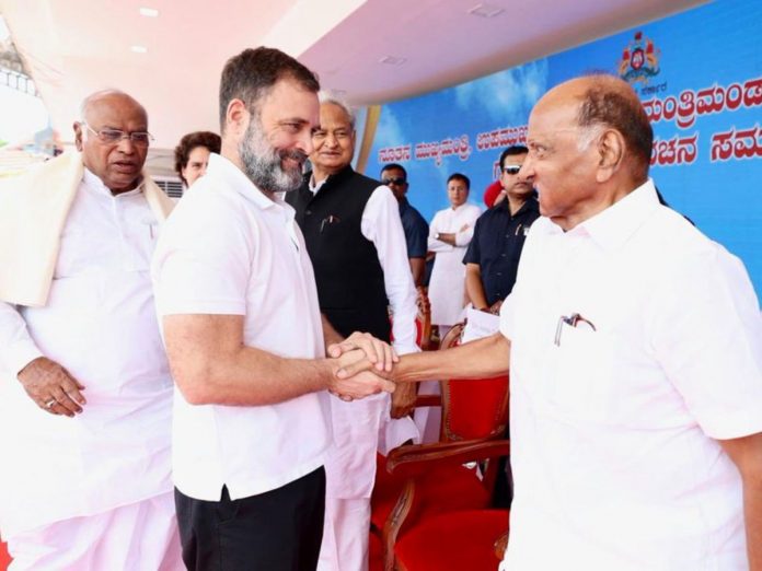 Rahul Gandhi and Sharad Pawar's meeting photo viral at Siddaramaiah swearing ceremony