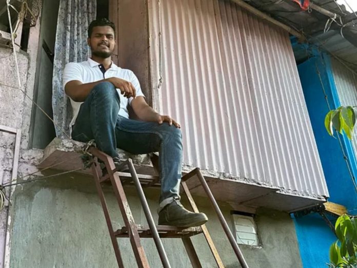 Mumbai Slum resident Mohammad Hussain cracked UPSC exam 2022 air 570