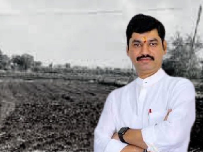 agriculture minister Dhananjay Munde Announcement of not celebrating his birthday as farmers are in trouble