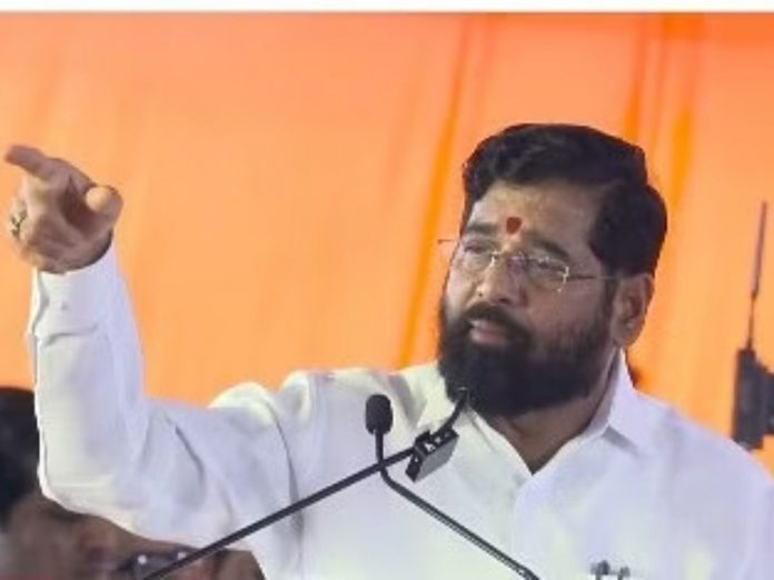 Chief Minister Eknath Shinde criticized Uddhav Thackeray at the shasan Apalaya Dari program at Nashik