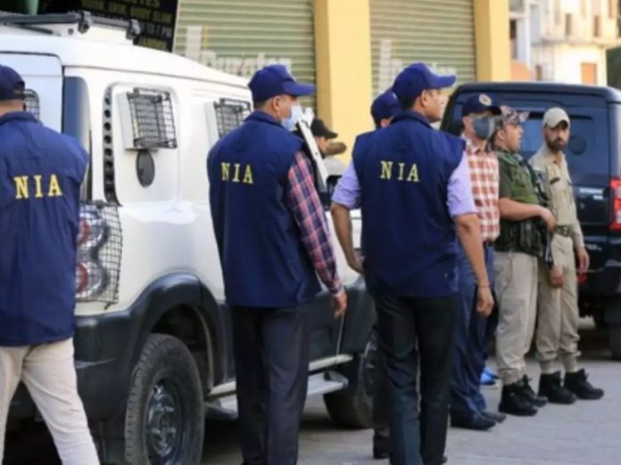 NIA raid in mumbai bhiwandi and pune suspected of being in contact with isis