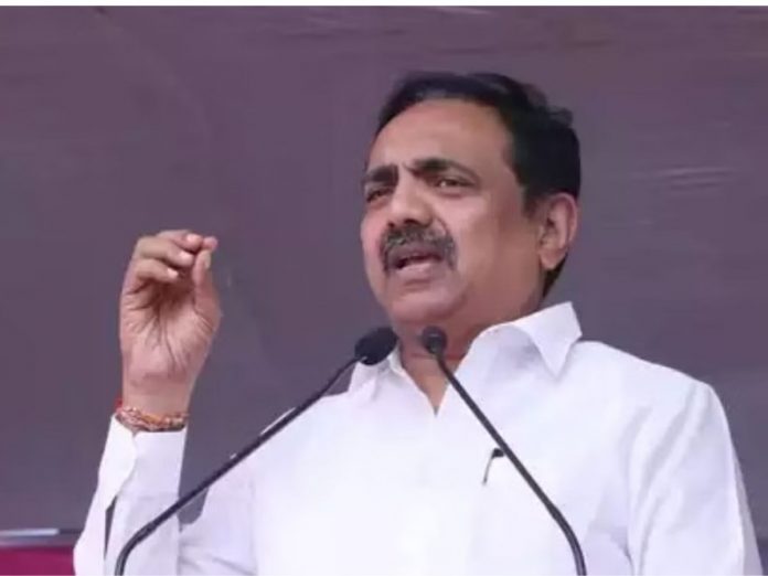Jayant Patil strongly criticized the government
