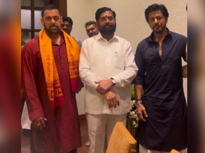 Salman Khan and Shah Rukh Khan visit Maharashtra CM Eknath Shinde's Residence for Ganesh festival
