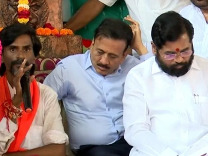 Manoj Jarange Patil Hunger Strike over in Presence of CM Eknath Shinde Maratha Reservation Maratha Protest Jalna