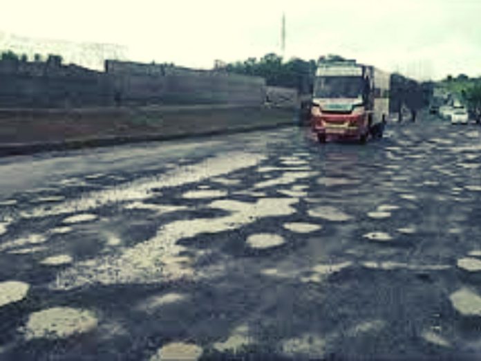 Mumbai Goa Highway potholes competition in Konkan Region for Ganesh festivities in Ganeshotsav 2023