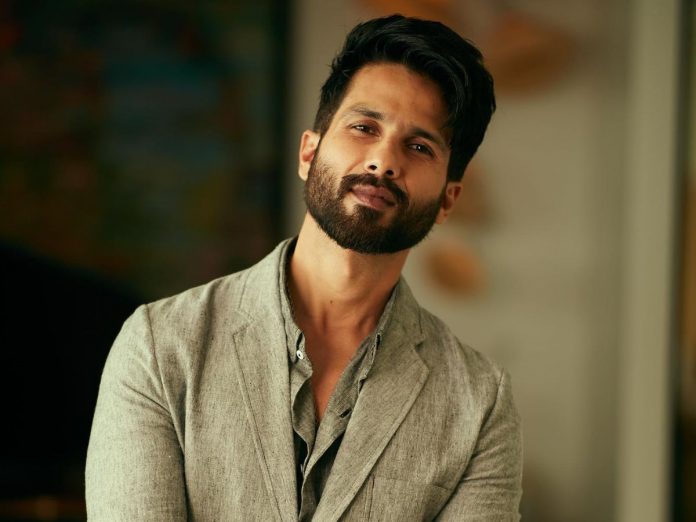 Shahid kapoor got angry on paparazzi