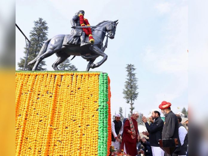 Eknath Shinde inaugurates Chhatrapati Shivaji Maharaj Statue at LOC in Kupwada, Jammu and Kashmir