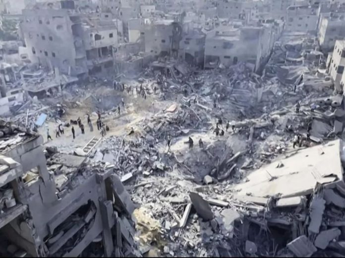 Israeli army attack on refugee camp in Gaza 33 killed
