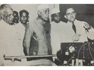 Mahatma Gandhi Pandit Jawaharlal Neharu Dr. Ambedkar Sardar Patel, Subhashandra Bose are heros